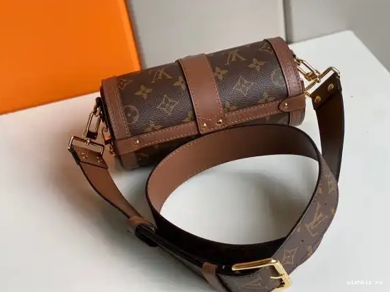WIS LOUIS TRUNK VUITTON PAPILLON 0323